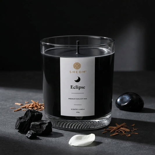 Eclipse – Oud, Cedarwood, Patchouli & Black Pepper Scented Candle